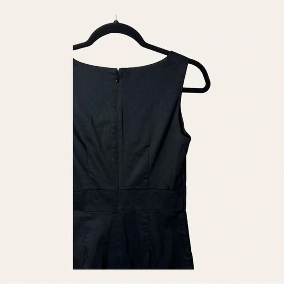 Mossimo BLACK MINI DRESS SIZE 2 PLEATED IN FRONT POCKETS - Picture 9 of 10